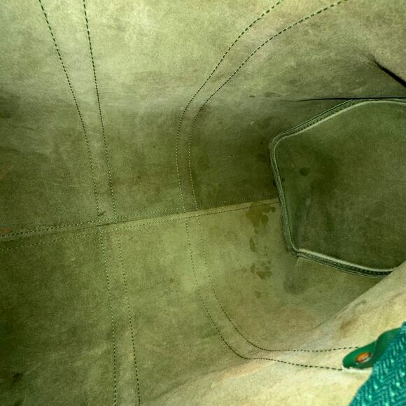 Louis Vuitton Epi Leather Keepall 45 Bag - Picture 8 of 8